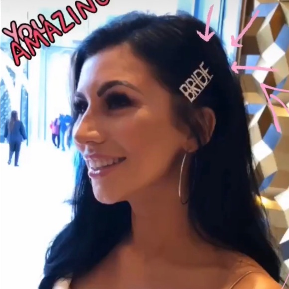 Bride Word Rhinestone Hair Pin Bobby Pin NWT - Picture 2 of 6